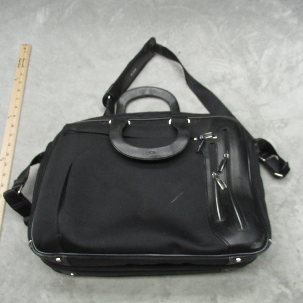 Tumi Arrive‎ Briefcase Bag Unisex One Size Black Kennedy Deluxe Brief Trim